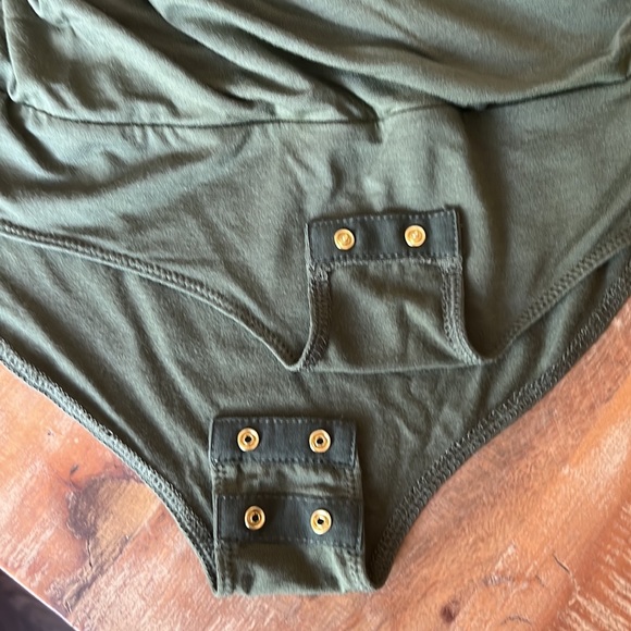 J Crew bodysuit, cotton, in olive green, small - Picture 8 of 8